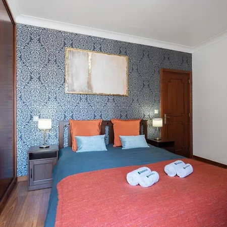 Spacious Duplex House - Jacuzzi & Terrace * Porto