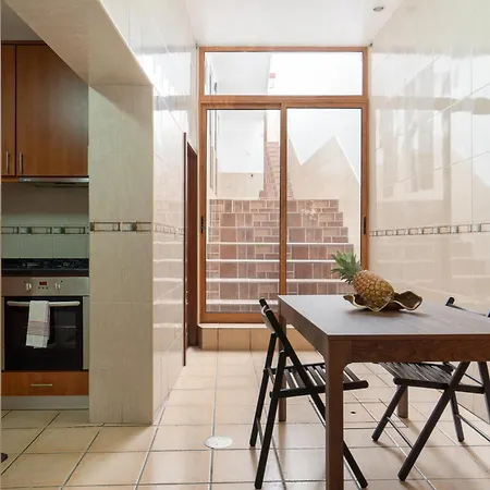 Spacious Duplex House - Jacuzzi & Terrace Prázdninový dům