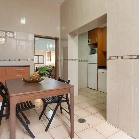 Spacious Duplex House - Jacuzzi & Terrace Prázdninový dům *